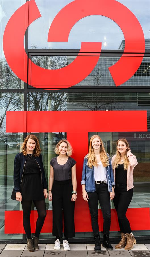 Die BKM-Studentinnen Julia Weidemann, Laura Sasse-Middelhoff, Jana Wyen und Judith Misterek sind Finalistinnen des diesjährigen DPRG Junior Award. 