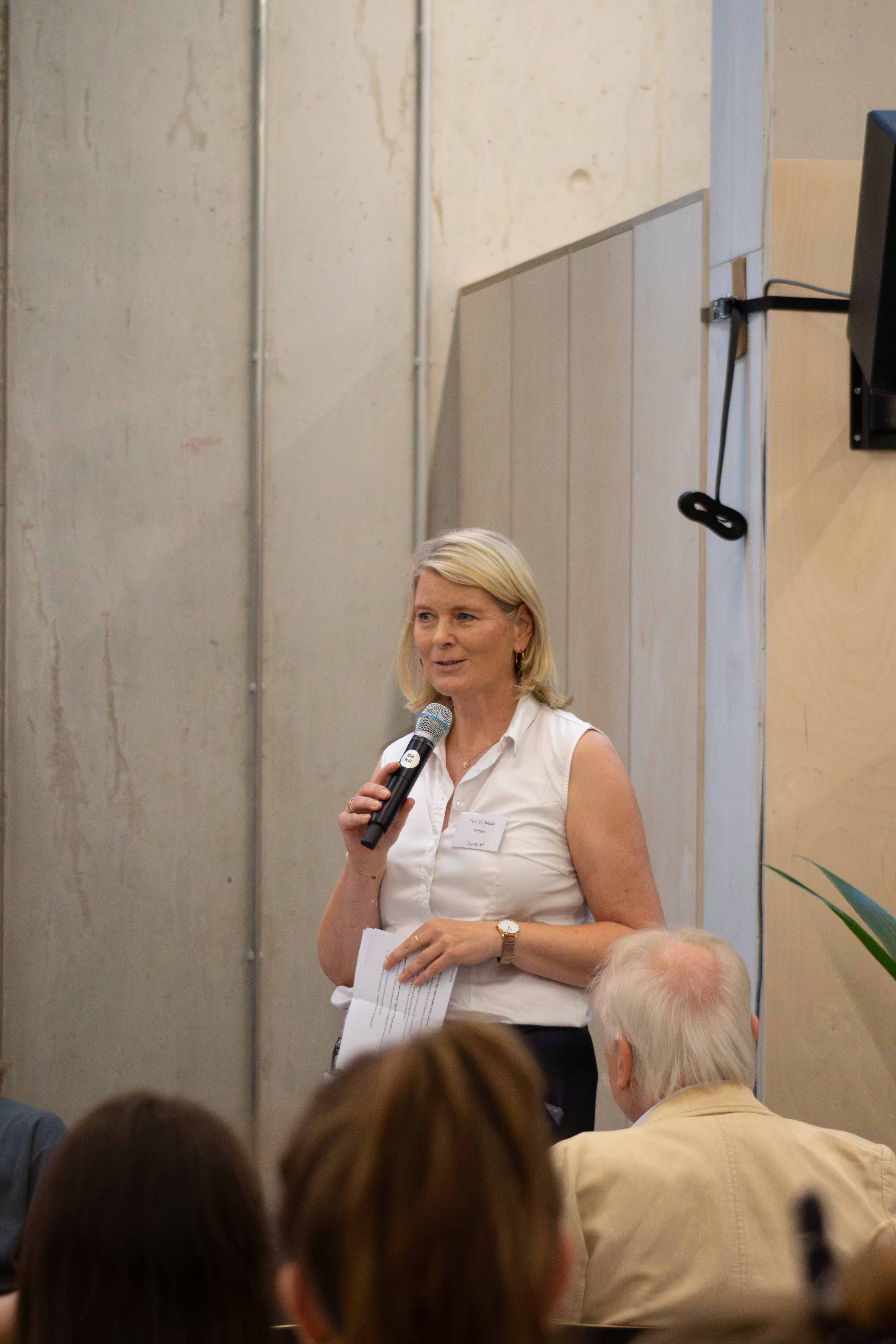 Prof. Dr. Nicole Richter