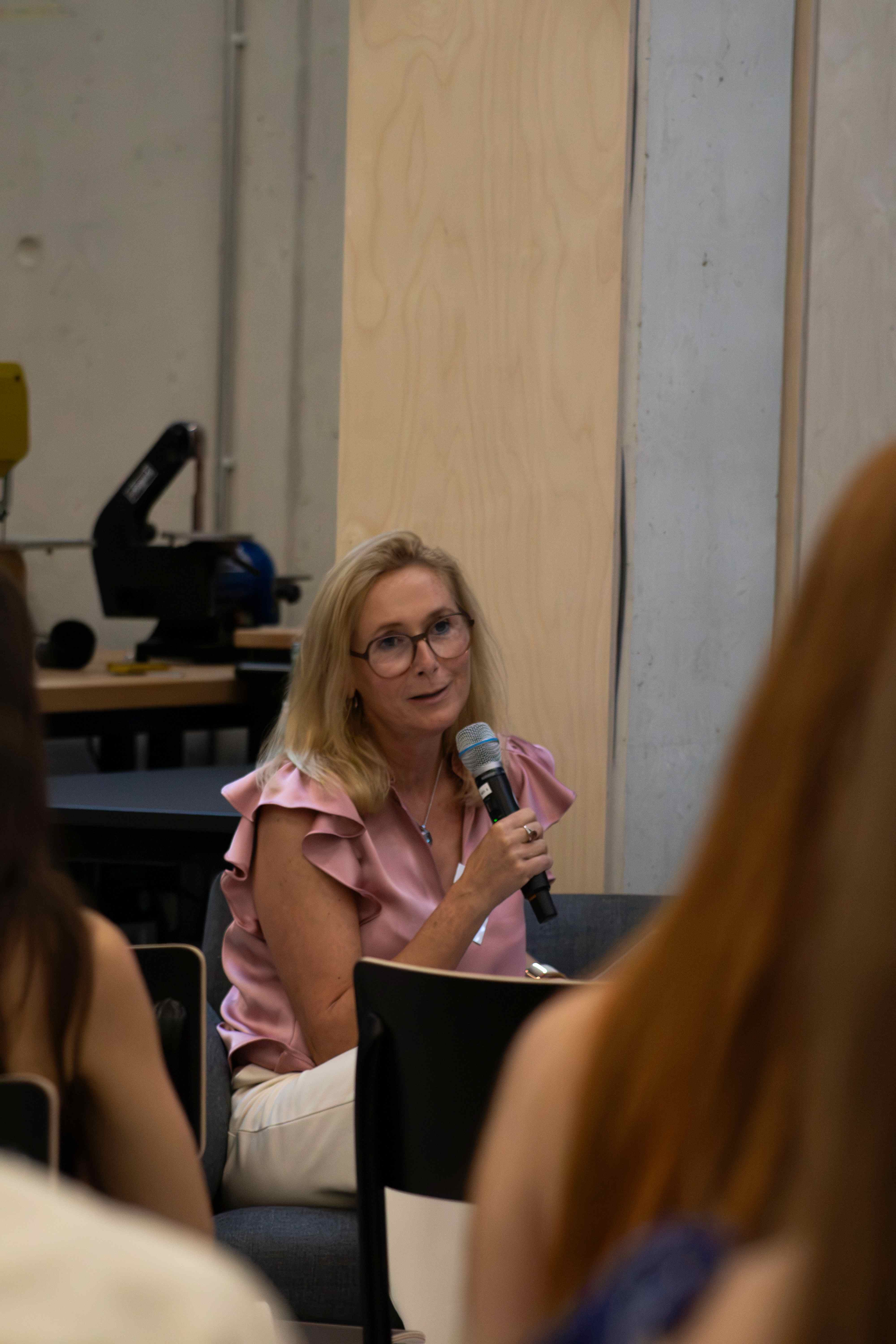 Prof. Dr. Regine Kalka